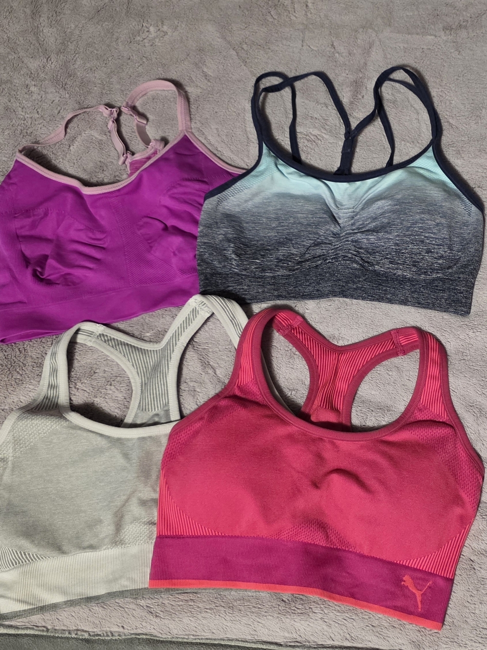 Women's Assorted Sports Bras in Pink, Magenta, Gray, Mint/Blue Sizes M/L